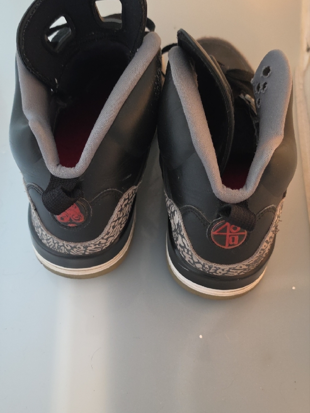 Jordan Spizike Men's Black and Grey Retro Basketball Sneakers - Picture 3 of 5